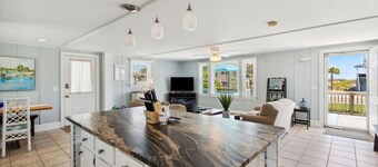 Quintessential Beach Cottage, STEPS From The Ocean, & WE LOVE PETS!   