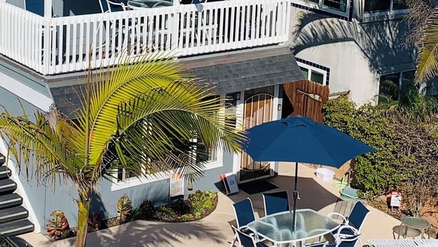 Unclassified image, 1 of 37, button - 2 BR on Jersey Ct Just Steps to The Beach (San Diego)
