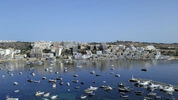 Pemandangan dari properti