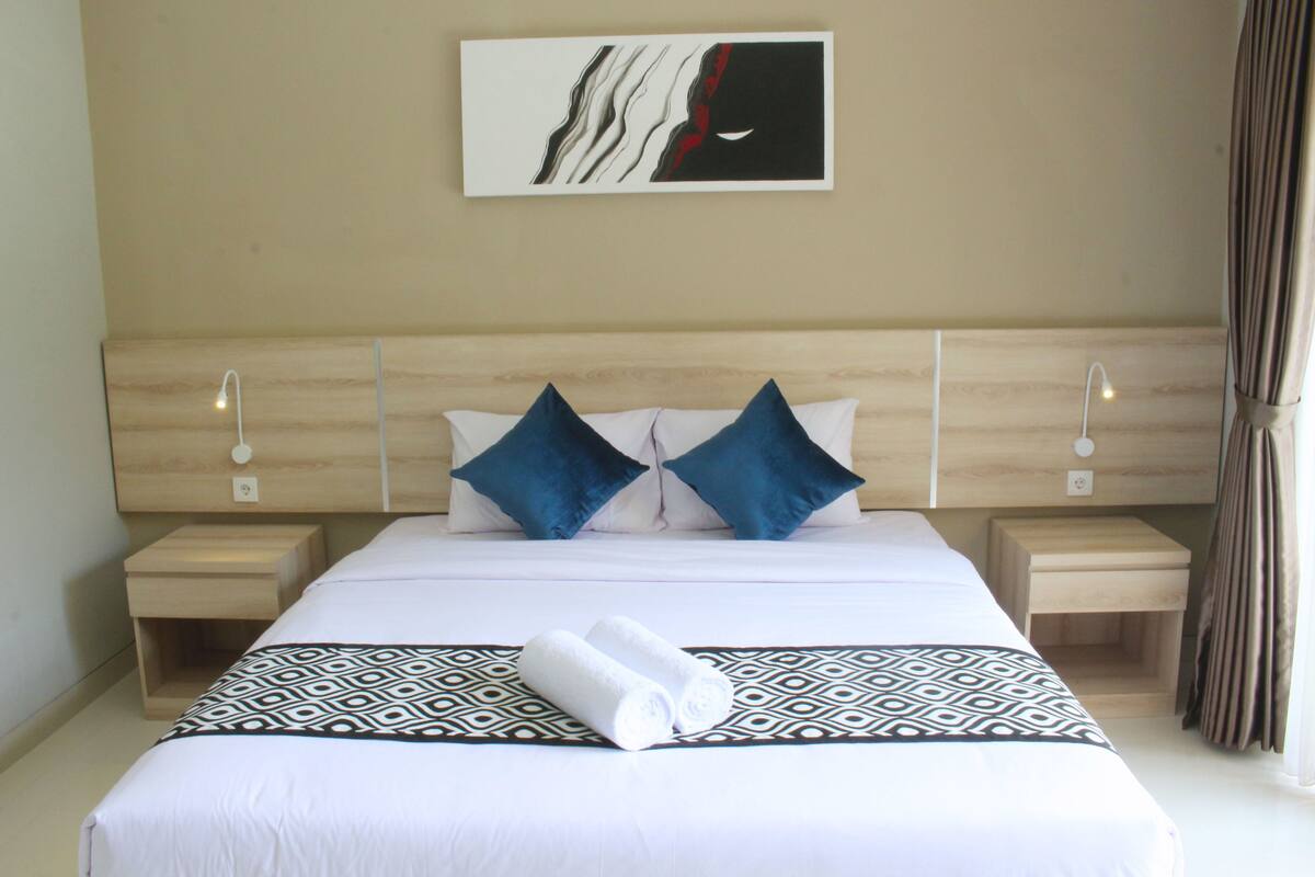 1 bedroom, desk, free WiFi, bed sheets