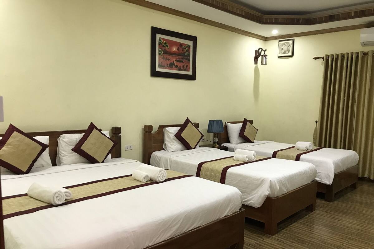 Family Room, 1 Bedroom | Gebar bulu kapas, busa memori, bar mini, peti besi dalam bilik 
