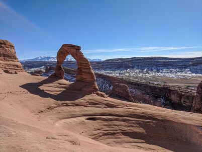 Walk to Downtown! Private Hot Tub, Fireplace, Indoor Pool