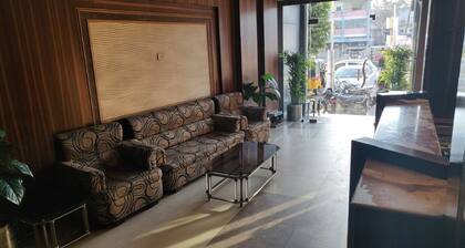 Hotel Rahul