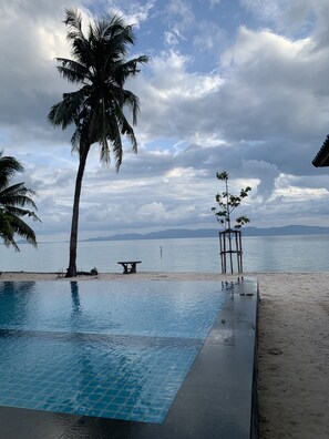 Outdoor pool - Samutra Residences (Ko Pha-ngan)