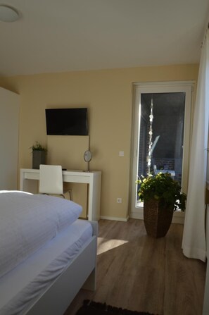 1 bedroom, in-room safe, blackout curtains, iron/ironing board - Appartement Sendenhorst (Sendenhorst)