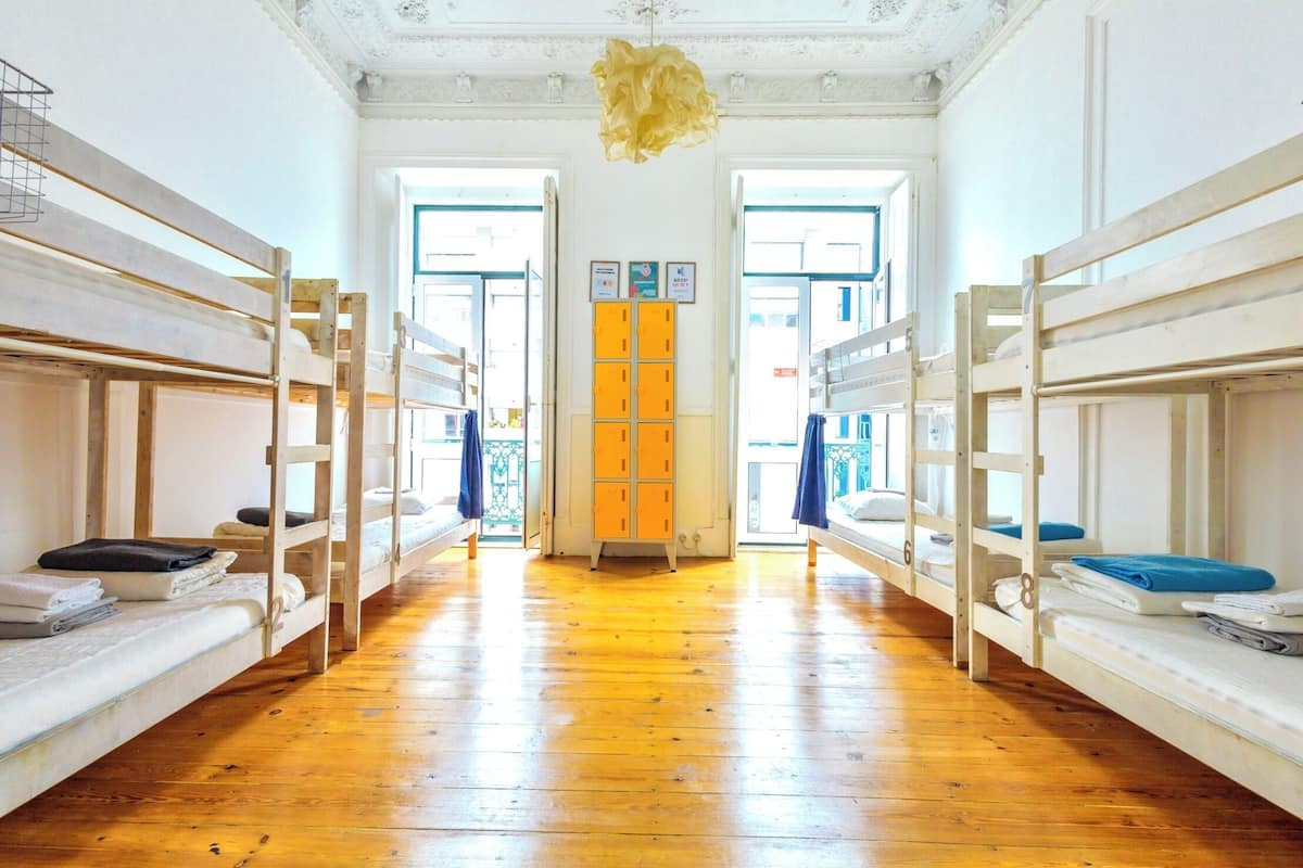 City Shared Dormitory, Mixed Dorm, Non Smoking, Shared Bathroom (1 Bed in 8-Bed Dorm) | Hypo-allergenic bedding, memory foam beds, free WiFi, bed sheets