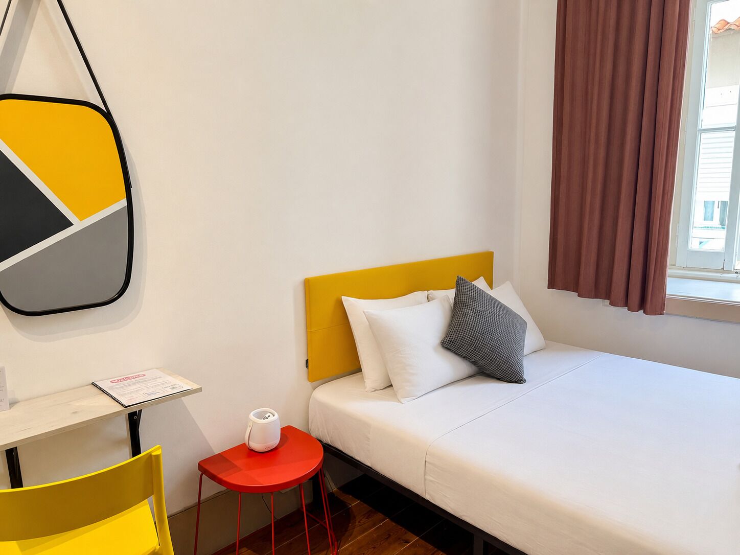 Economy Double Room, 1 Double Bed, Shared Bathroom, Courtyard View | Hypo-allergenic bedding available, memory foam beds, WiFi (free)