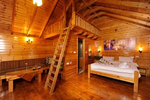 Gallery Cabin, Non Smoking, Mountain View | Soundproofing, iron/ironing board, free cribs/infant beds, rollaway beds - Noa'm Bagalil (Peki'in)