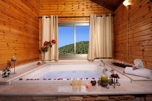 Private spa tub