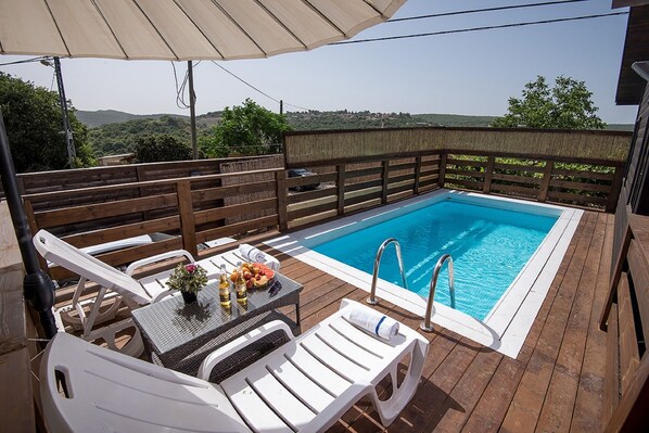 Deluxe Cabin, 1 Queen Bed, Non Smoking | Private pool