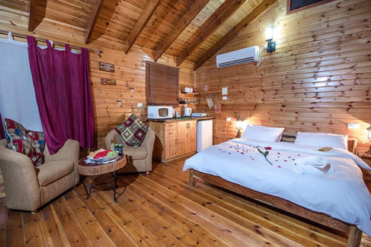Standard Chalet, Mountain View