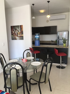 Luxury Condo, Multiple Beds, Non Smoking | Private kitchen | Full-sized fridge, microwave, oven, coffee/tea maker - Aquaterra (Playa del Carmen)