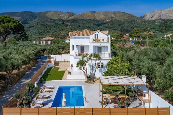 Exterior - Villa Status (Zakynthos)