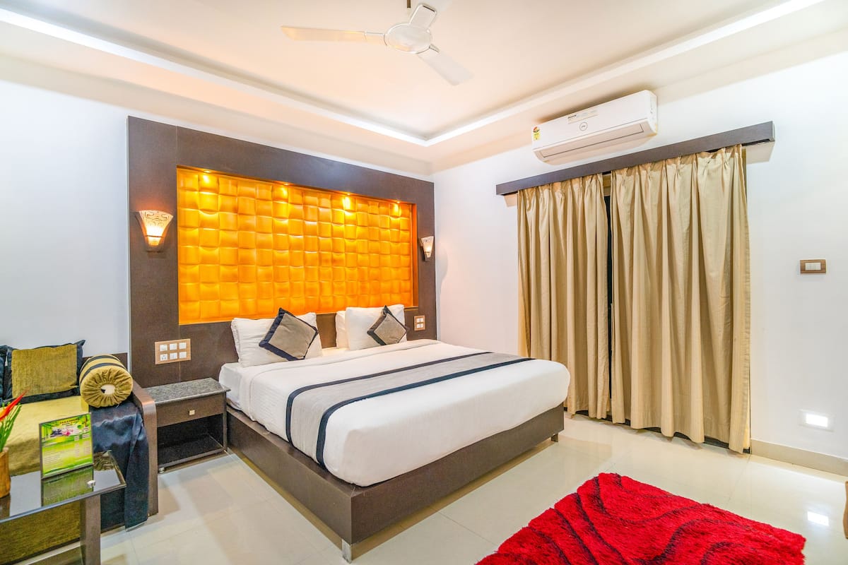 Deluxe Room A/c