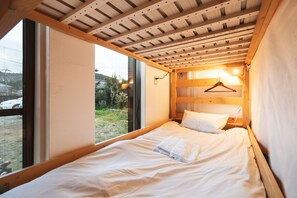 宿舍, 男女混合宿舍 | 笔记本电脑工作区、遮光窗帘、免费 WiFi、床单