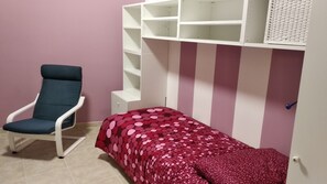 1 bedroom, iron/ironing board, WiFi, bed sheets