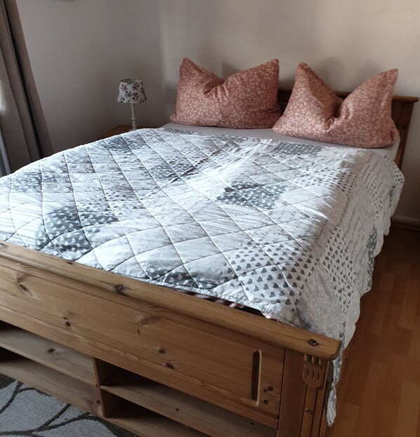 1 bedroom, iron/ironing board, travel cot, free WiFi