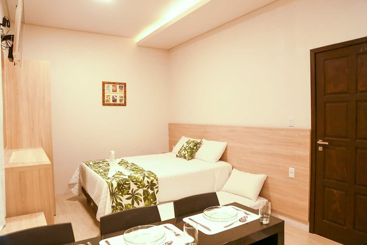 Minibar, in-room safe, free WiFi, bed sheets
