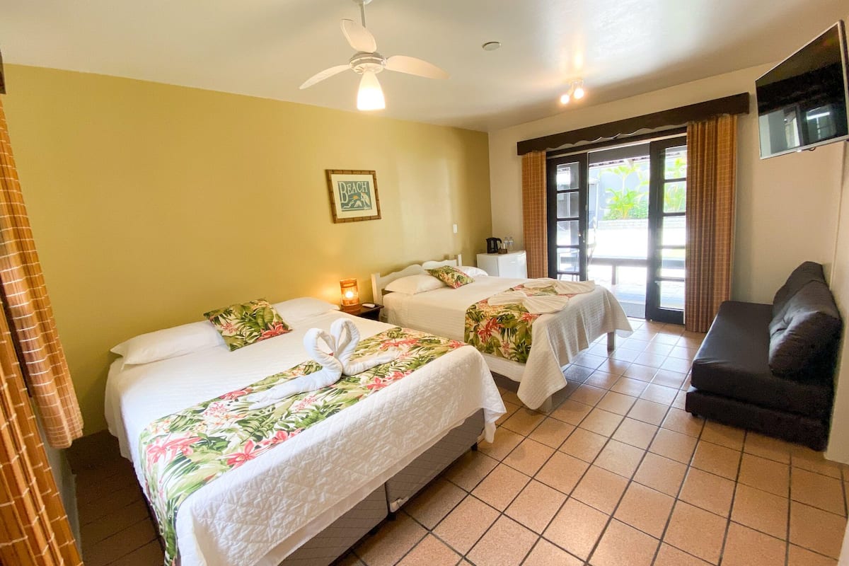 Minibar, in-room safe, free WiFi, bed sheets