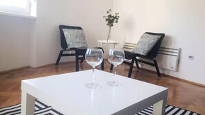 Luokittelematon kuva, 4 kautta 11, painike