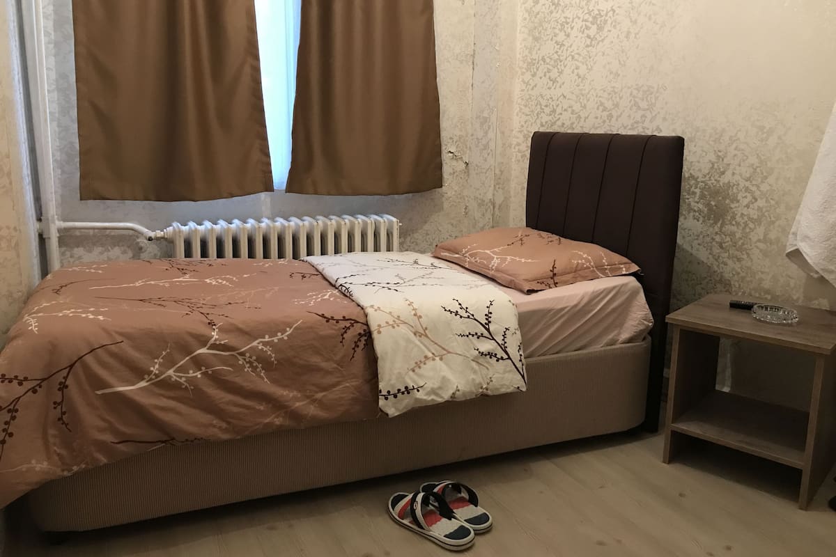 Economy Room, 1 Single Bed, Non Smoking, Shared Bathroom | View from room