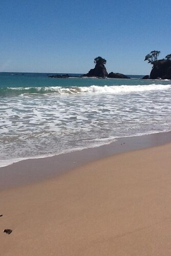 Tauranga Bay. Twin Pahootz. 58C Tauranga Bay Beach Road, Kaeo, NORTHLAND