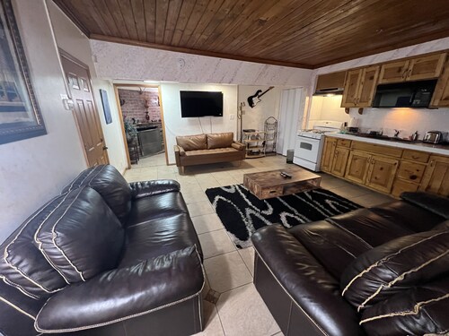  Tilava yhden makuuhuoneen huoneisto hyvin lähellä Venice Beach pesukone / kuivaaja 