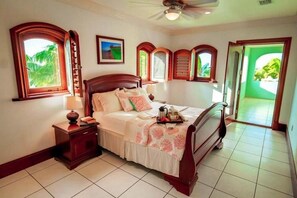 5 bedrooms, in-room safe, desk, iron/ironing board