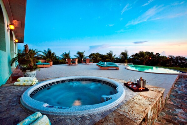 Piscina a l'aire lliure