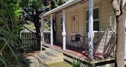 Akupe Cottage, Martinborough