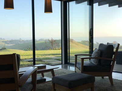 Te Kahu - Outstanding pacific views and privacy