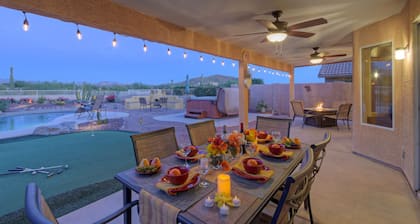 Golfing/Hiking Oasis: Mt VIEWS, Htd POOL, Spa, Putting Green, TVs All BRs