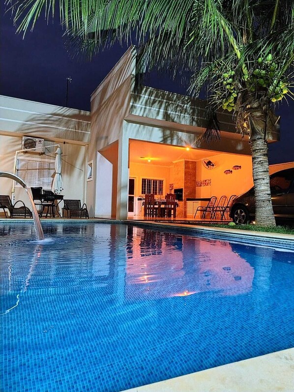 Udendørs pool