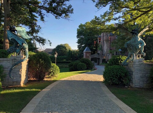 Haven In The Heights.... Steps Away From It All!!