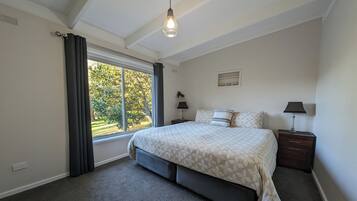 Soundproofing, iron/ironing board, travel cot, free WiFi