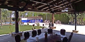Outdoor dining - CASTILE LA MANCHA SPECIAL EASTER BETWEEN WETLANDS AND ORNITHOLOGICAL RICHNESS (Villacañas)