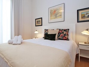 2 sovrum, strykjärn/strykbräda, internet och sängkläder