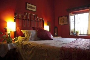 5 bedrooms, iron/ironing board, travel cot, free WiFi
