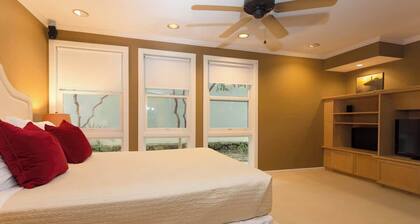 Huge House Near Kailua Beach, Short Stay Available