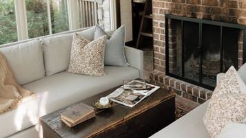 TV, fireplace, DVD player
