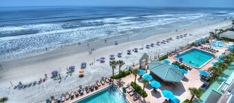 Beachfront 1BR w/ Balcony, Elevator & A/C