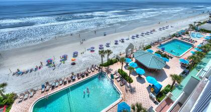 Beachfront 1BR w/ Balcony, Elevator & A/C