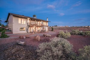 Exterior - Come stay and play! (Page)