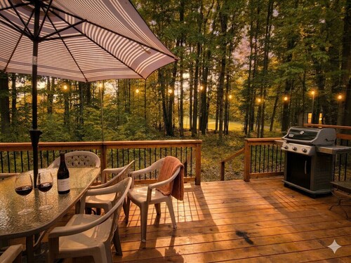 Charming Condo with Pool | Game room | Close to Golf