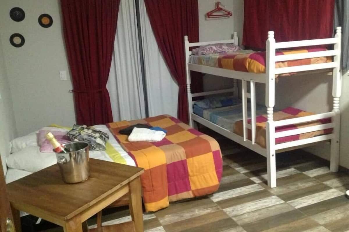 Habitación exclusiva doble de uso individual, 1 cama de matrimonio, no fumadores | Ropa de cama hipoalergénica, colchones Select Comfort, minibar