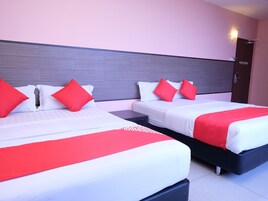 Family Room, 2 Katil Kelamin (Double) | Meja, kalis bunyi, seterika/papan seterika, Wi-fi percuma 