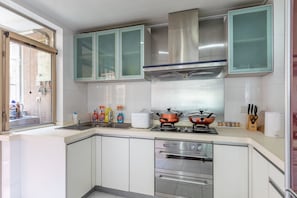 Suite, 3 Schlafzimmer | 3 Schlafzimmer, Verdunkelungsvorhänge, kostenloses WLAN, Bettwäsche