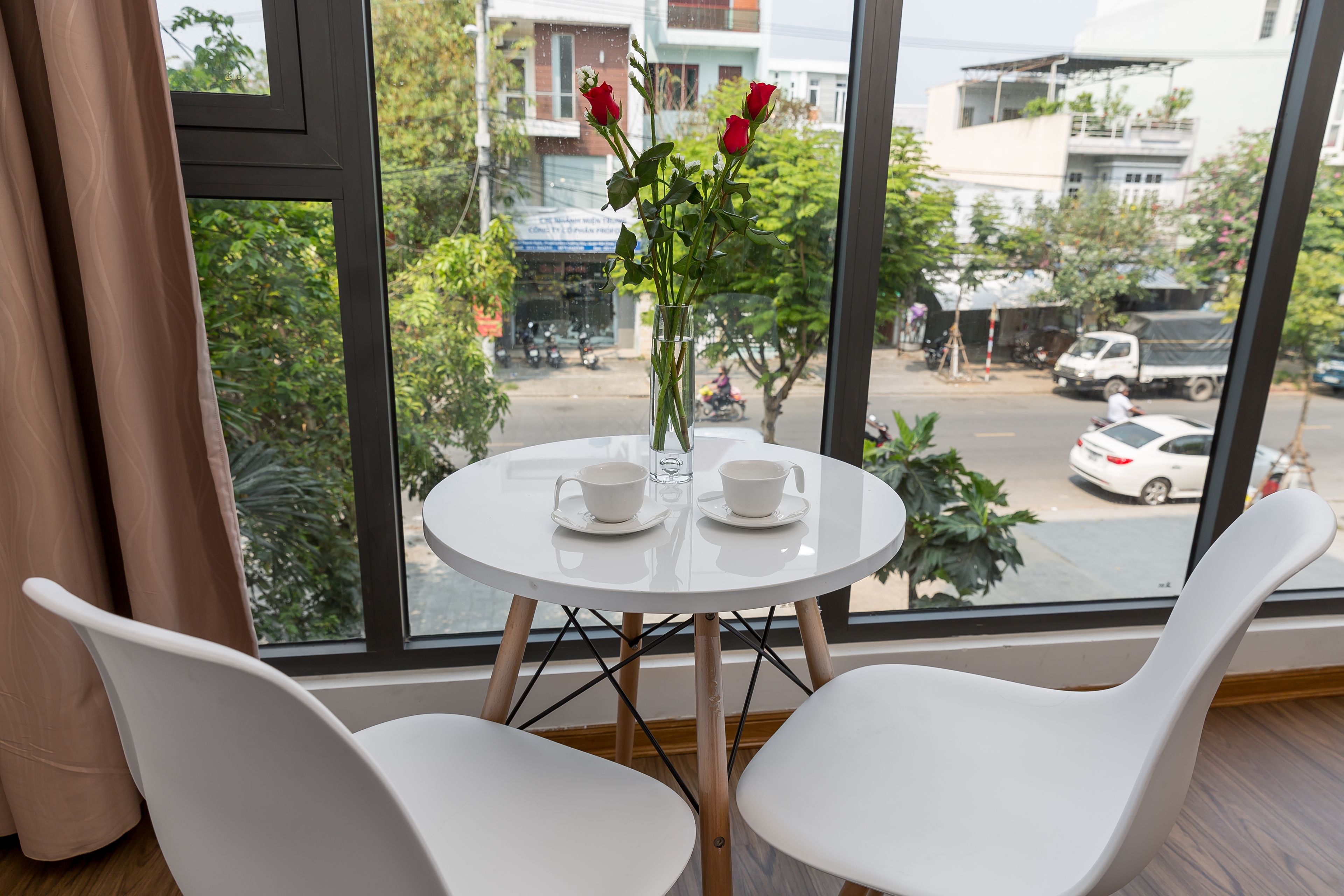 desk, blackout curtains, soundproofing