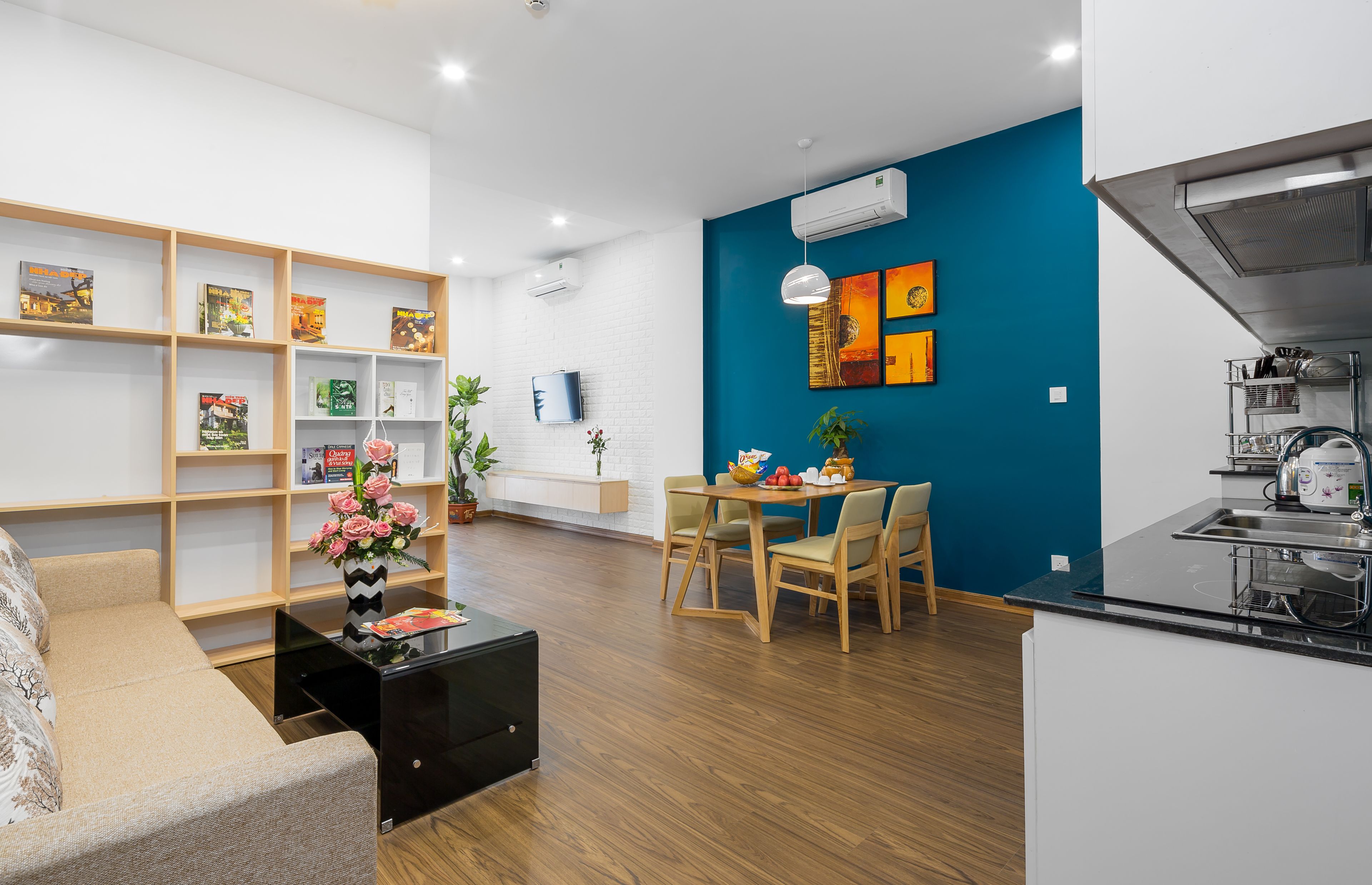 studio suite, 1 king bed with sofa bed | living area | smart tv