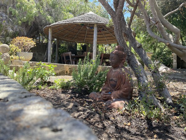 Property grounds - MOORE RIVER COTTAGE 47 (Guilderton)